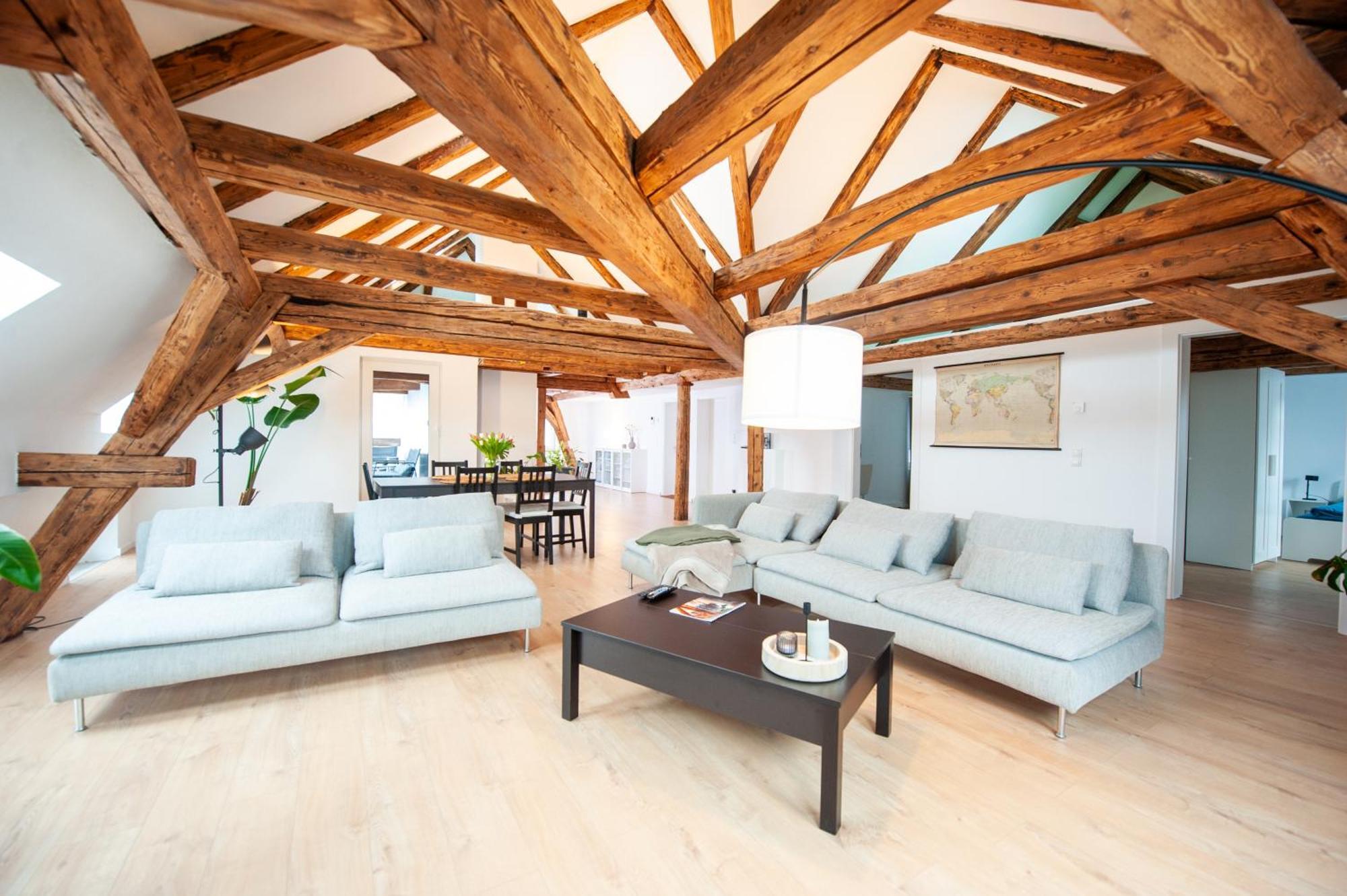 Apartment Schlossberg - Im Herzen Von Selb